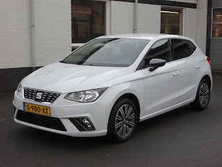 Seat Ibiza 1.0 TSI Excellence Automatische airco, navigatie, digitaal instrumenten paneel, licht metalen velgen, parkeersensoren voor en achter, sport interieur, parelmoer lak, zwarte hemel bekleding, enz.