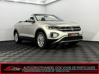 Volkswagen T-Roc 1.5 TSI Style Camera, Virtual desk, Navi, Apple carplay, Winterpakket, Cruise control, A start stop, Lichtmetalen velgen