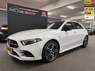 Mercedes-Benz A-klasse 250 e Business Solution AMG Limited/ Nederlandse auto/ Pano/ Hybrid/ Achteruitrijcamera/ Automaat