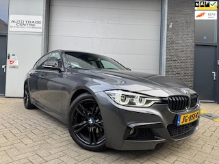 BMW 318i M Sport [ Dealer OH | AUT | Stoelverwarming | Navi ]