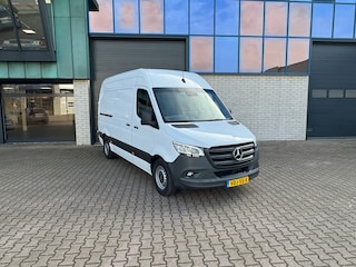 Mercedes-Benz Sprinter 316 CDI L2H2 LED Climatecontrol MBUX 10 3.5T Haak Opstap Camera Cruisecontrol