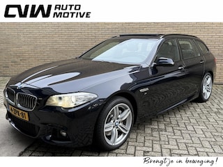 BMW 525xd M-Sport High Executive | Panoramadak | Leder | Xenon | Elek. achterklep | Navigatie | 19 inch LMV | Regensensor | PDC v+a | Keyless | Verwarmde voorstoelen