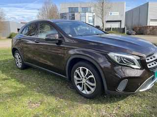 Mercedes-Benz GLA 180 Business Solution Auto Pano, Cam.