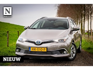Toyota Auris 1.8 Hybrid Executive |Nap |Pano |Navi |Camera