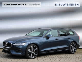 Volvo V60 2.0 T6 Plug-in hybrid AWD Core Business Edition / Automaat / 360* camera / 19" velgen / Harman Kardon audio