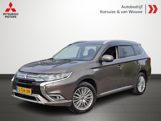 Mitsubishi Outlander 2.4 PHEV Intense+ Trekhaak | Carplay & Android auto
