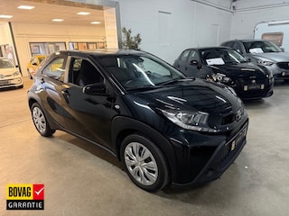 Toyota Aygo 1.0 VVT-i MT Play/APPLE CARPLAY/CAMERA