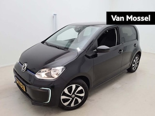 Volkswagen Up Style 83 PK| Dealeronderhouden | Achteruitrijcamera | Stoelverwarming | Climatronic | Parkeersensoren Achter | 15 Inch Velgen