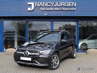 Mercedes-Benz GLC 300e 4M | 2x AMG | Aplle Car Play/Android Auto | Cruise | Pano | Burmester | MBUX Plus | Trekhaak | Wordt Verwacht - Foto's Volgen !!