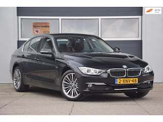BMW 316i High Executive LEDEREN BEKLEDING/BI-XENON/VOORSTOELEN VERWARMD