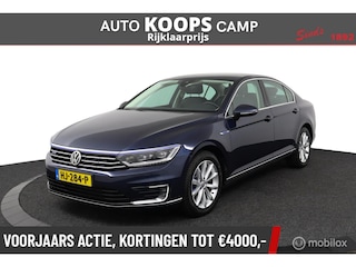 Volkswagen Passat Sedan 1.4 TSI GTE Highline 218 PK Plug-in hybride | Elec. stoelen met verwarming | Trekhaak afneembaar | Adaptieve cruise controle | PDC | 17LMV | DEALER-STAAT