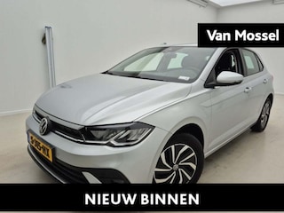 Volkswagen Polo 1.0 TSI Life | 95 PK | Stoelverwarming | Airco | Digital Cockpit | Parkeersensoren | Navigatie by Shop | Apple Carplay / Android Auto | Cruise Control