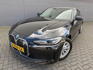 BMW i4 EDrive40 84 kWh*1e Eigenaar*NAP*APK*Accu gezondheid 98 % *Top Optie