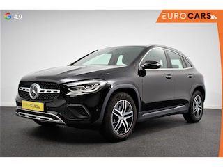 Mercedes-Benz GLA 200 163pk Automaat Progressive Navigatie Climate Control Camera Parkeer sensoren Stoelverwarming DAB Lichtmetalen velgen 18" Electrisch bedienbare achterklep