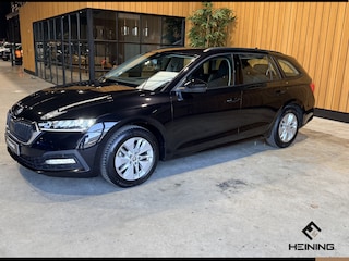 Skoda Octavia Combi 1.0 TSI Business Edition. Navi. Apple-carplay.Trekhaak. Dealer onderhouden met NAP