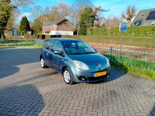 Renault Twingo 1.2-16V Dynamique AUTOMAAT airco dubbele achterstoel ALLINPRIJS