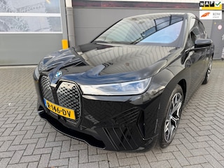 BMW iX XDrive40 High Executive 77 kWh*FullOptie*1eEigenaar*Accu gezondheid 98 % NAP*NEWAPK