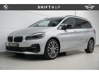 BMW 2-serie Tourer 218i 7p. Panoramadak | Sportline | Head Up | Camera