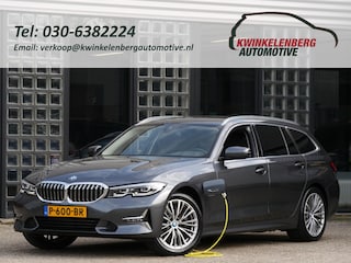 BMW 3-serie TOURING 320e LEER/ CAMERA/ ELEKT. KLEP/ SFEERVERLICHTING/ 18" BREEDSET MET 4 NIEUWE ALL-SEASON BANDEN