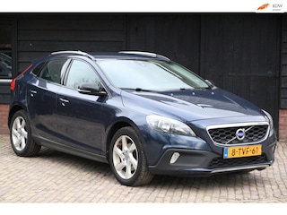 Volvo V40 1.6 T4 Momentum Navigatie/parkeersensor/Trekhaak/17"inch Lmv