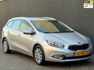 Kia Ceed Cee'd Sportswagon 1.6 GDI ComfortLine AIRCO CRUISE TREKHAAK CARPLAY