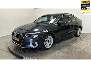 Audi A3 Limousine 35 TFSI Business edition benzine automaat navigatie cruisecontrole carplay parkeersensoren led