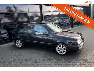 Volkswagen Golf 2.8 VR6, Leder, Schuifdak, Airco, Stoelverwarming, Elek pakket