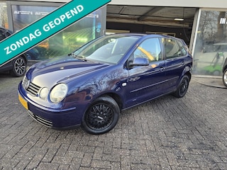 Volkswagen Polo 1.2-12V | NIEUWE APK | AIRCO | 12 MND GARANTIE | 4xNW BANDEN | ELEC RAMEN |