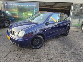 Volkswagen Polo 1.2-12V | NIEUWE APK | AIRCO | 12 MND GARANTIE | 4xNW BANDEN | ELEC RAMEN |