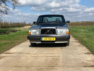 Volvo 200-Serie 