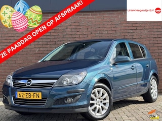 Opel Astra 1.8 TEMPTATION | NL-AUTO! | AIRCO! | TREKHAAK!