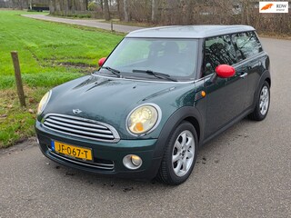 Mini Clubman 1.6 Cooper zeer nette auto | airco | cruise | nieuwe apk keuring !