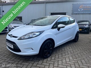 Ford Fiesta 1.25 Black & White Edition 6/12 m garantie
