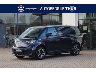 Volkswagen ID. Buzz Bulli edition 79 kWh 4MOTION 340PK / 250kW LED Matrix IQ.Light, 360° rondomzicht camera, verwarmbare voorstoelen + stuurwiel, dodehoekdetectie (Side Assist), Apple Carplay & Android Auto, schuifdeur links + rechts met sluithulp, bijrijdersstoel ipv bank, wegklapbare trekhaak, dynamische grootlichtassistent, achteruitrijcamera, Travel Assist, draadloos telefoon laden, 20'' LMV 'Solna'