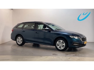 Skoda Octavia Combi 1.0 e-TSI DSG Business Edition Stoelverwarming Panoramadak Navigatie