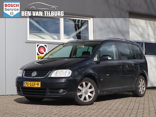 Volkswagen Touran 2.0-16V FSI Highline