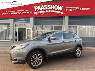 Nissan Qashqai 1.2 Connect Edition | LMV | PDC | Clima | Navi | Camera | Keyless |  01-2015 55.620 KM