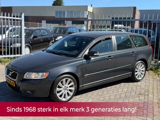Volvo V50 2.0 Edition II 146PK NL AUTO NAP! Leer l Airco ECC l Cruise l Trekhaak l PDC l GOED ONDERHOUDEN