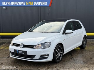 Volkswagen Golf 1.2 TSI CUP Edition PANORAMADAK