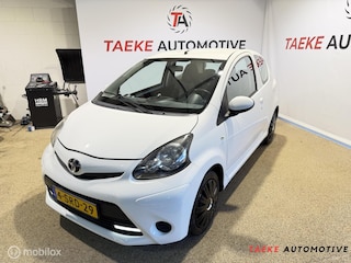 Toyota Aygo 1.0 VVT-i Access Airco/Parkeersen/Apk