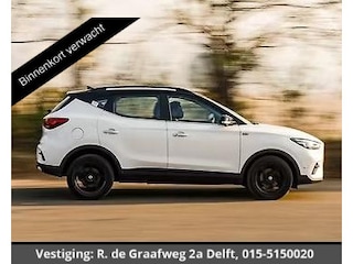 MG MG ZS EV Luxury 45 kWh Dual Tone