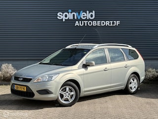 Ford Focus Wagon 1.6 Trend - Airco - Parkeersensoren achter -