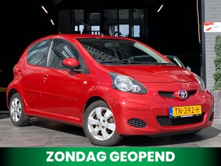 Toyota Aygo 1.0-12V Comfort|El.Ramen|5 deurs|APK|Lage KM|AUX