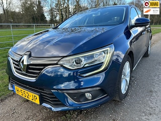Renault Mégane 1.2 TCe Limited dealer onderhouden vol luxe