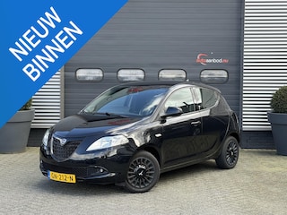 Lancia Ypsilon 0.9 TwinAir Elefantino Plus | Airco | Parkeersensoren | Elektrische Ramen | 5 Deurs |