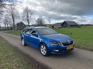 Skoda Octavia Combi 1.5 TSI Business Edition | Navigatie | Adaptieve Cruise Control