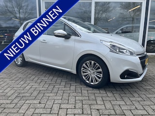 Peugeot 208 1.2 PureTech Allure Parelmoer / Nav / Lmv / Cruise / Led / Clima