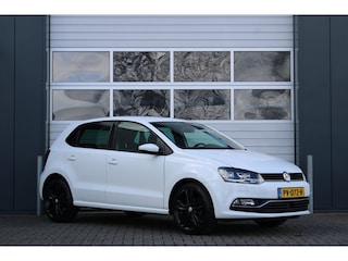 Volkswagen Polo 1.2 TSI Highline 5-Deurs ACC/Camera/Stoelverwarming/Clima/PDCv+a/Bluetooth/LED/RadioCD.AUX.USB/17"LM/ZwarteHemel