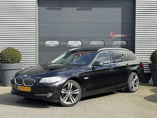 BMW 5-serie Touring 523i High Executive | Panoramadak | Head-Up Display | Memory Stoelen | Lederen Bekleding |