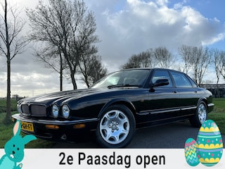 Jaguar XJ 4.0 V8 Automaat | Schuifdak | Vogels LPG G3 | Harman/Kardon | Leder | Stoelverwarming | Youngtimer | Clima | PDC |